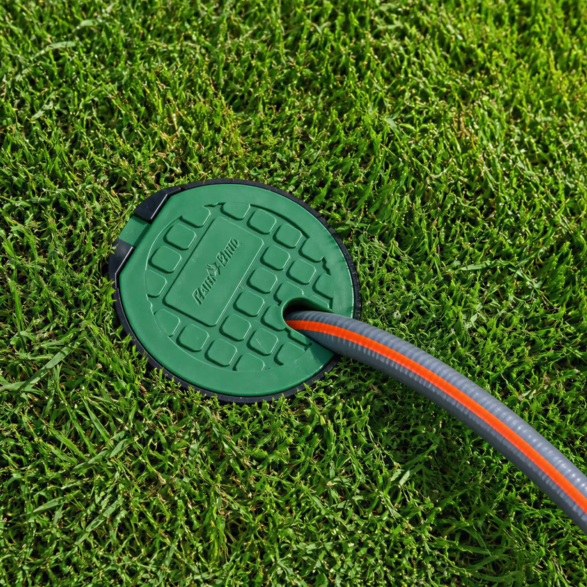Rain Bird VBA17186 round irrigation hydrant with ¾-inch ball valve and green lid
